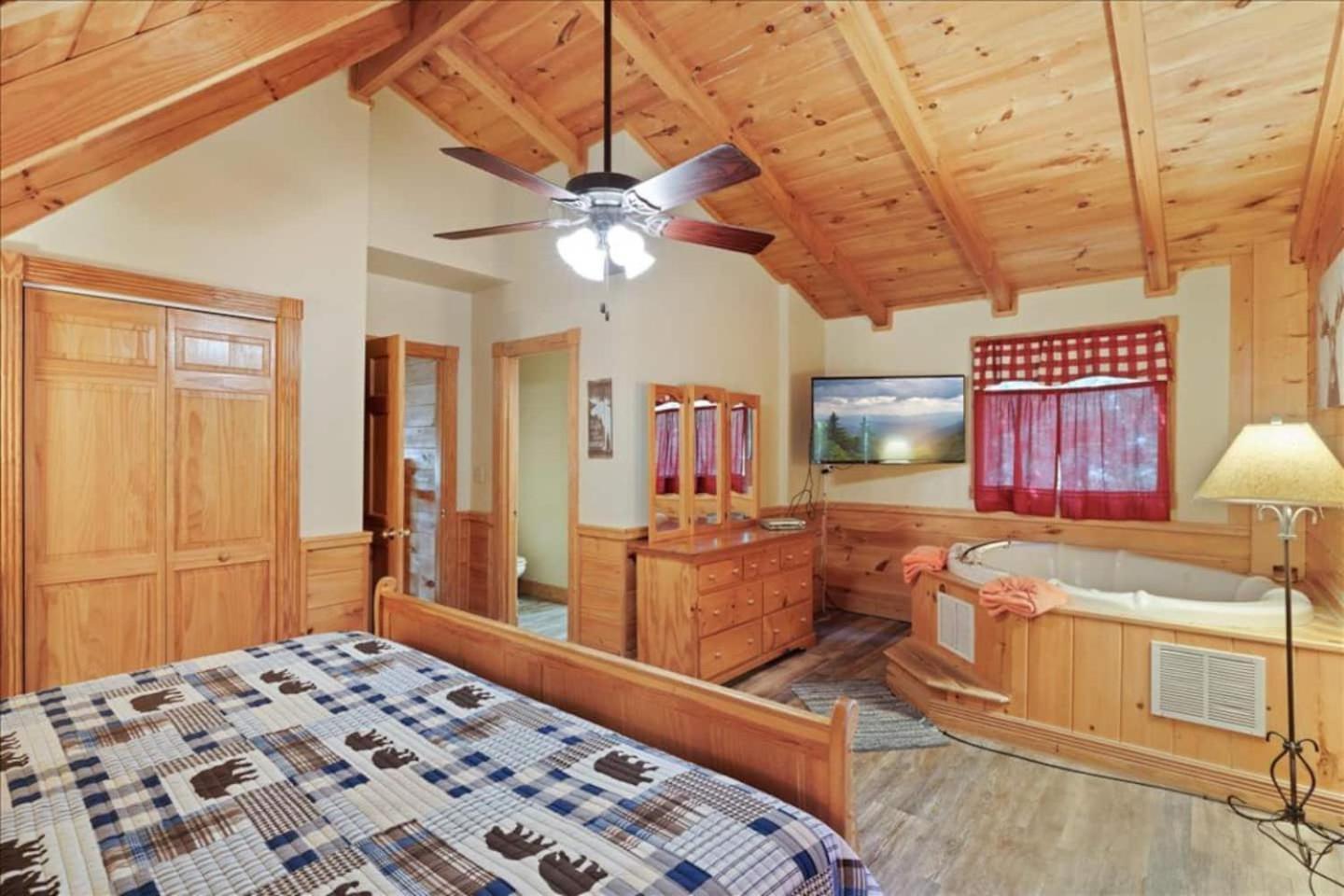 5Br Smoky Cabin Hot Tub, Games, 1 Mi To Parkway Pigeon Forge Exterior foto